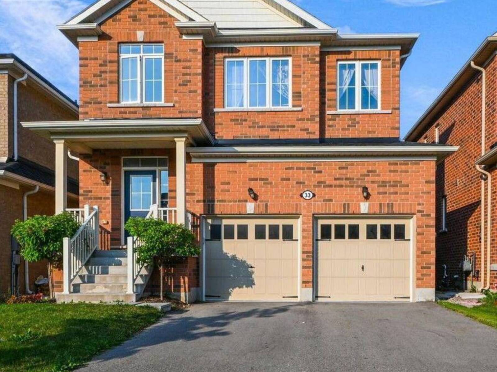 33 ROBBINS RIDGE, Paris, Ontario N3L 0H2