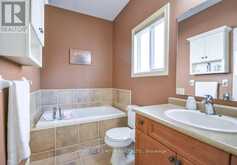 21 ARMEDA CLOW CRESCENT | Angus Ontario | Slide Image Fifteen