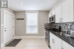 181 WEST AVENUE | Hamilton Ontario | Slide Image Sixteen