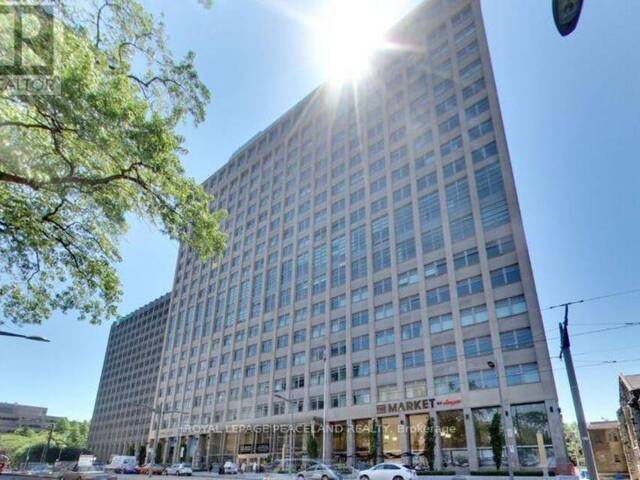 1607 - 111 ST. CLAIR AVENUE W Toronto Ontario, M4V 1N5 - 2 Bedrooms Condo For Sale