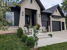 8 TANAGER DRIVE | Tillsonburg Ontario | Slide Image One