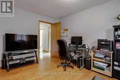407 GLENASHTON DRIVE | Oakville Ontario | Slide Image Twelve