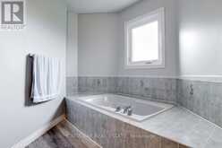 407 GLENASHTON DRIVE | Oakville Ontario | Slide Image Thirty