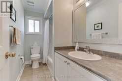 65 IAN DRIVE | Georgina Ontario | Slide Image Thirty