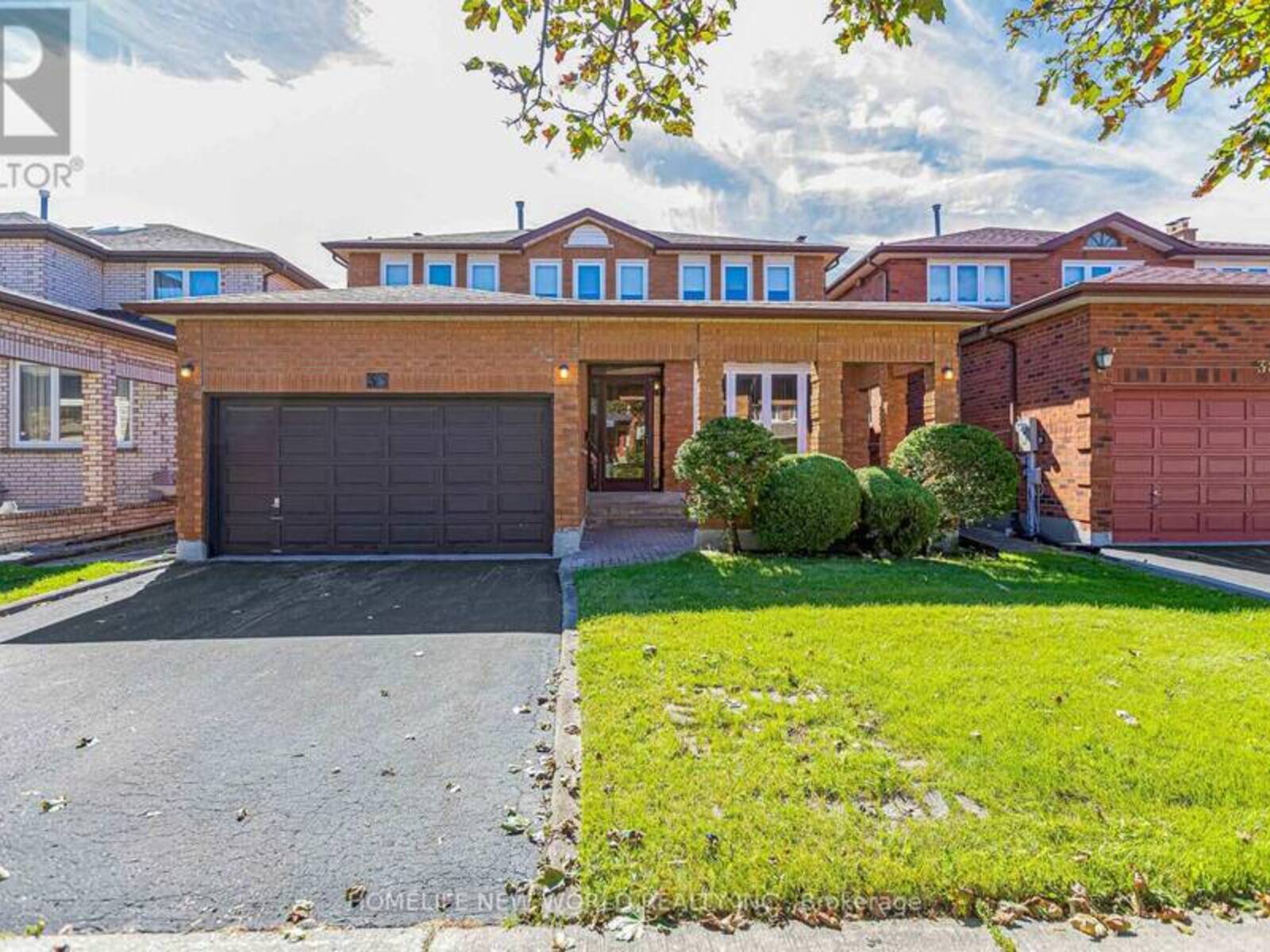 36 PURCELL SQUARE, Toronto, Ontario M1V 3Y3