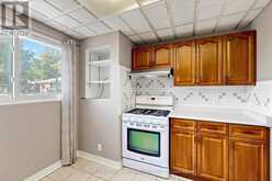 65 WALTER AVENUE | Newmarket Ontario | Slide Image Eight