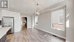 3151 MINTWOOD CIRCLE | Oakville Ontario | Slide Image Six