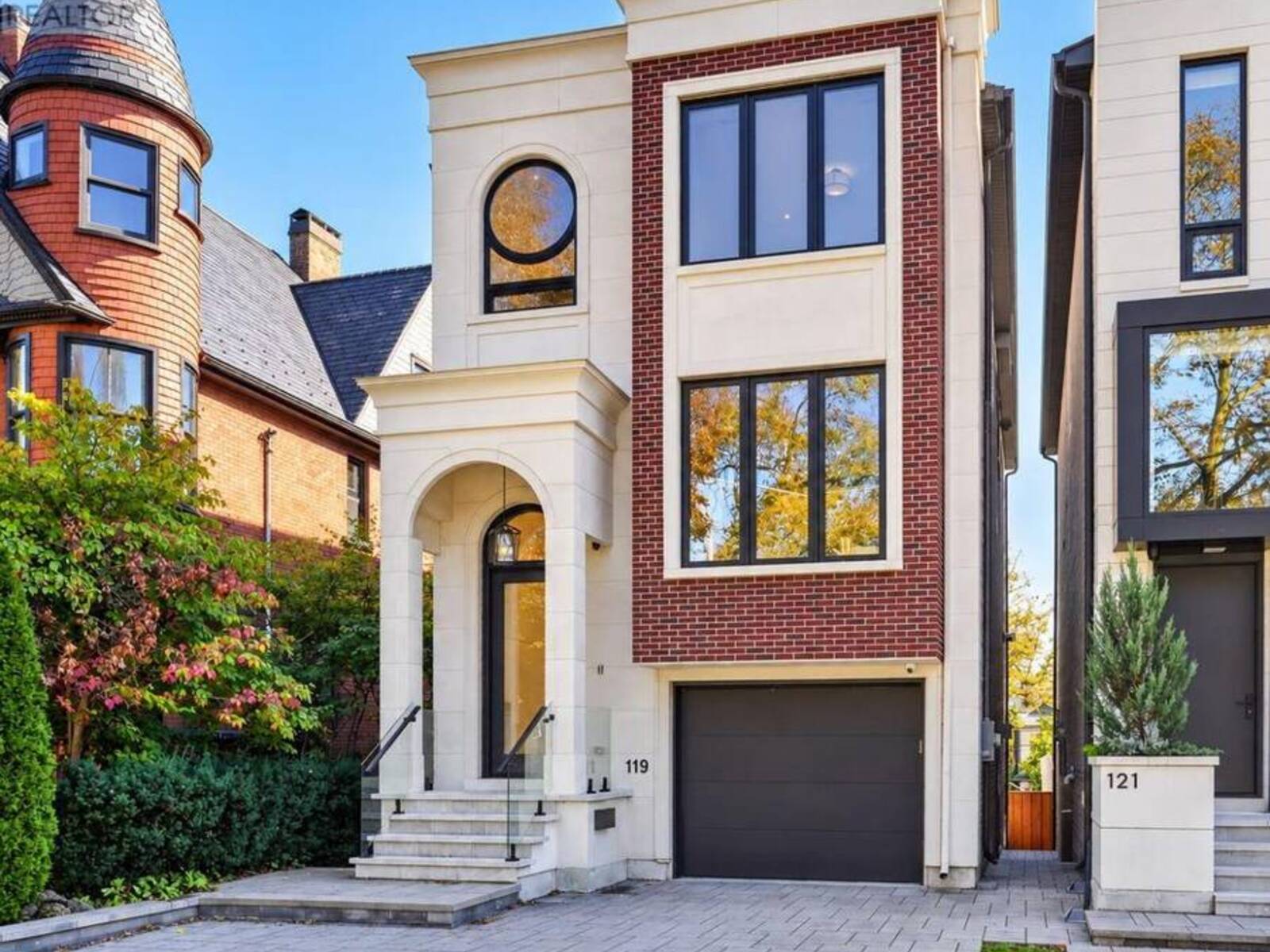 119 GLENGROVE AVENUE W, Toronto, Ontario M4R 1P1