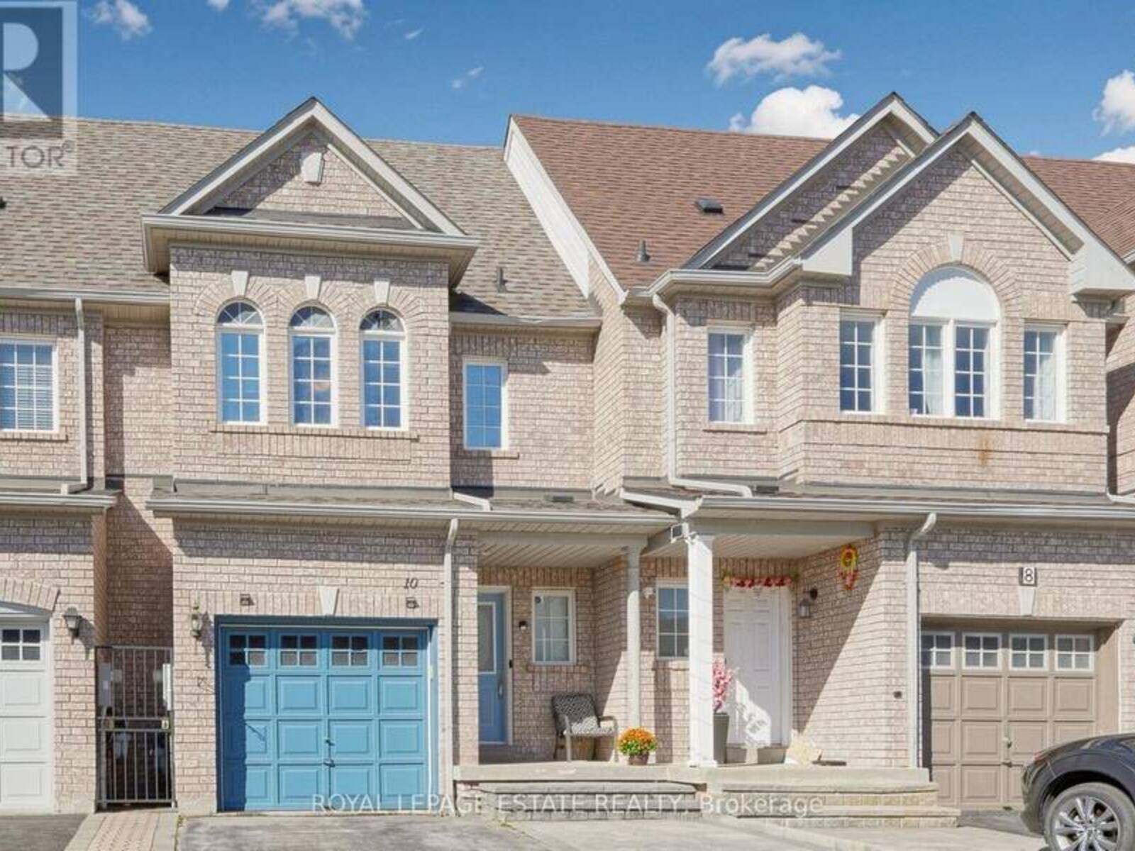 10 DOOLEY CRESCENT, Ajax, Ontario L1T 4J4