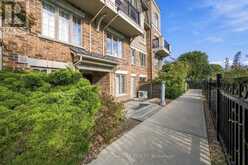 61 - 2441 GREENWICH DRIVE | Oakville Ontario | Slide Image Four