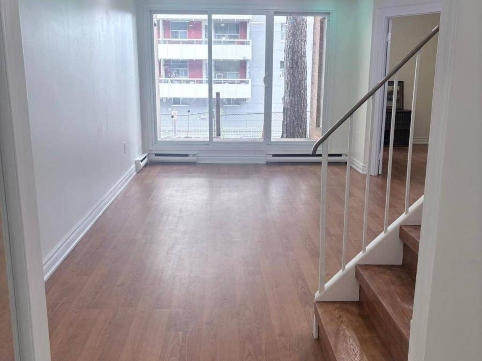 1017 - 100 MORNELLE COURT, Toronto, Ontario M1E 4X2
