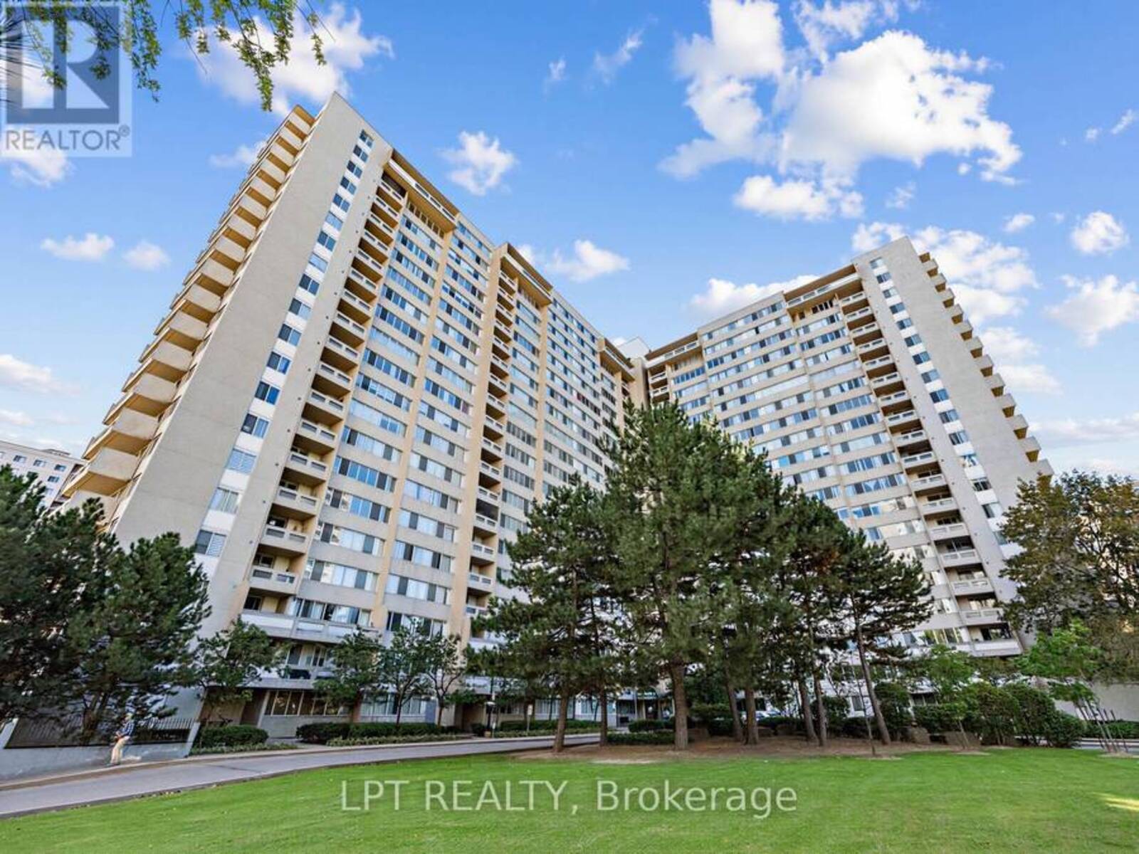 1112 - 3590 KANEFF CRESCENT, Mississauga, Ontario L5A 3X3