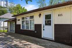815 PARADISE DRIVE | Georgina Ontario | Slide Image Seven