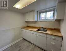 194 FLORENCE AVENUE | Toronto Ontario | Slide Image Nine