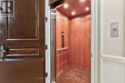 4 FIFESHIRE ROAD | Toronto Ontario | Slide Image Twelve