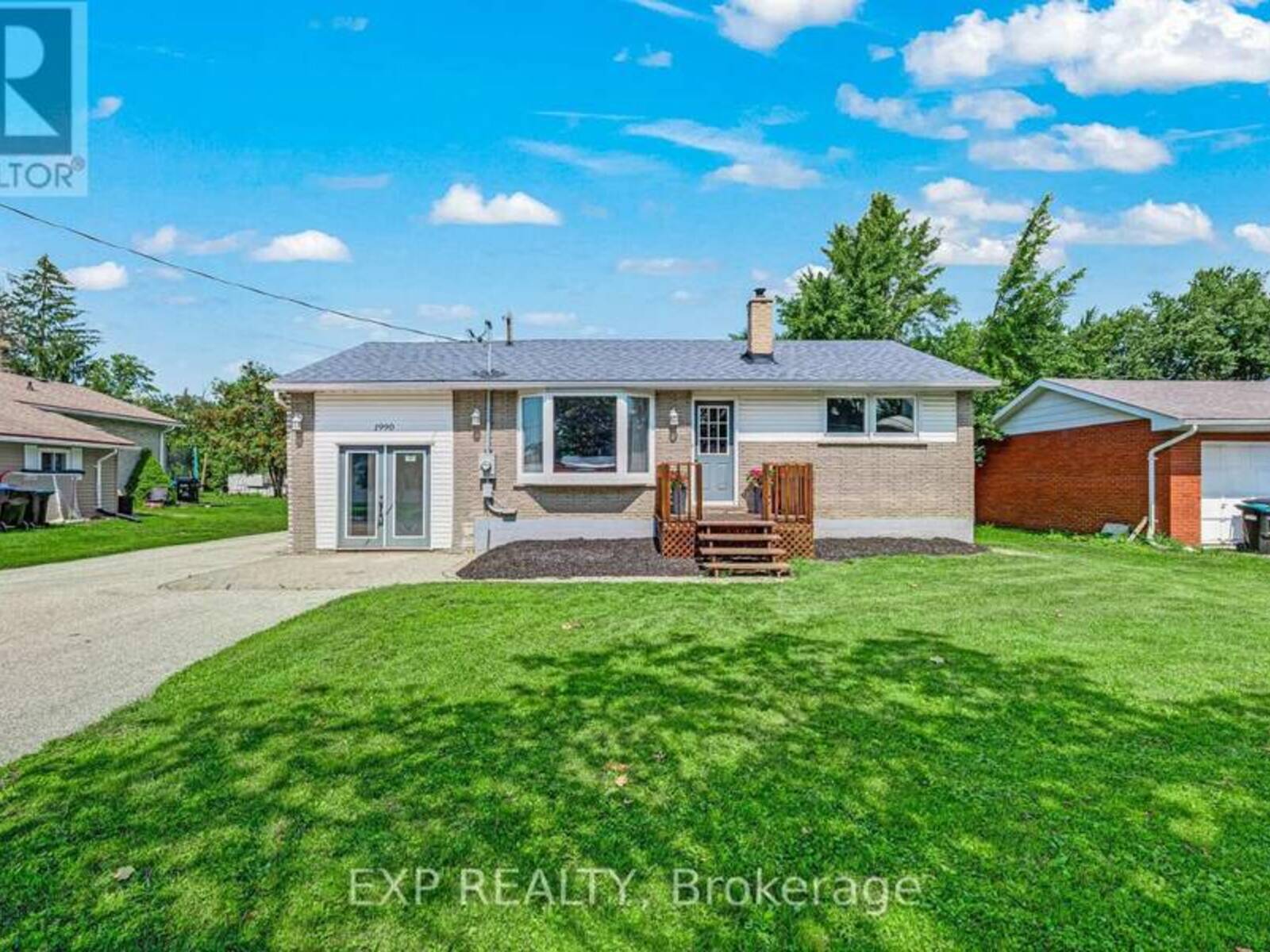 1990 VICTORIA STREET, Innisfil, Ontario L9S 1K2