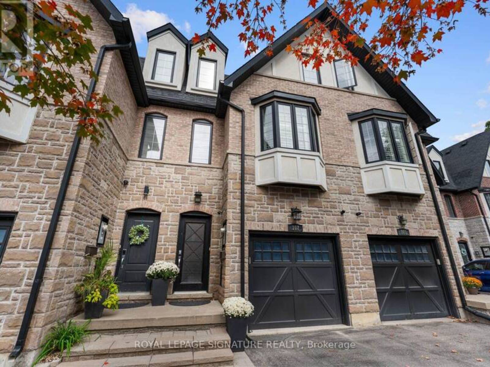 107 HUNT AVENUE, Richmond Hill, Ontario L4C 4H1
