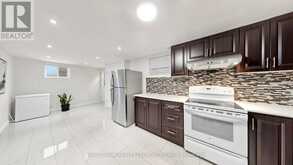 3163 IBBETSON CRESCENT | Mississauga Ontario | Slide Image Thirty-two