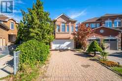 306 COSSACK COURT | Mississauga Ontario | Slide Image Two