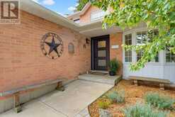 50 FUSILIER DRIVE | Hamilton Ontario | Slide Image Four