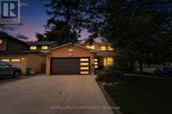 50 FUSILIER DRIVE | Hamilton Ontario | Slide Image Two