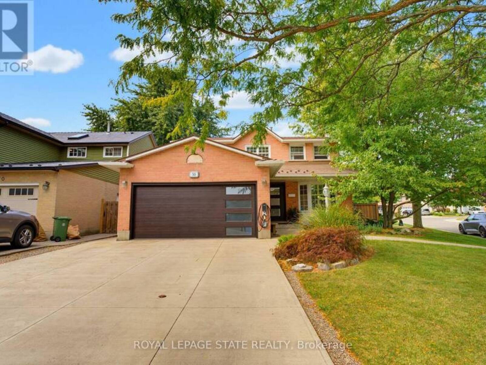 50 FUSILIER DRIVE, Hamilton, Ontario L9B 2E1