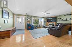 48 LAKESHORE DRIVE | Puslinch Ontario | Slide Image Four