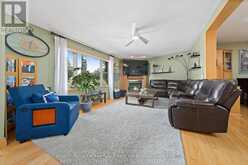 48 LAKESHORE DRIVE | Puslinch Ontario | Slide Image Five