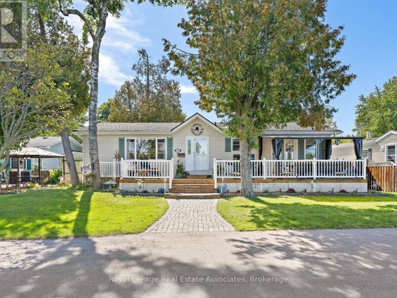 48 LAKESHORE DRIVE, Puslinch, Ontario N0B 2J0