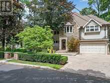 9 ORMSBY CRESCENT | Toronto Ontario | Slide Image Three