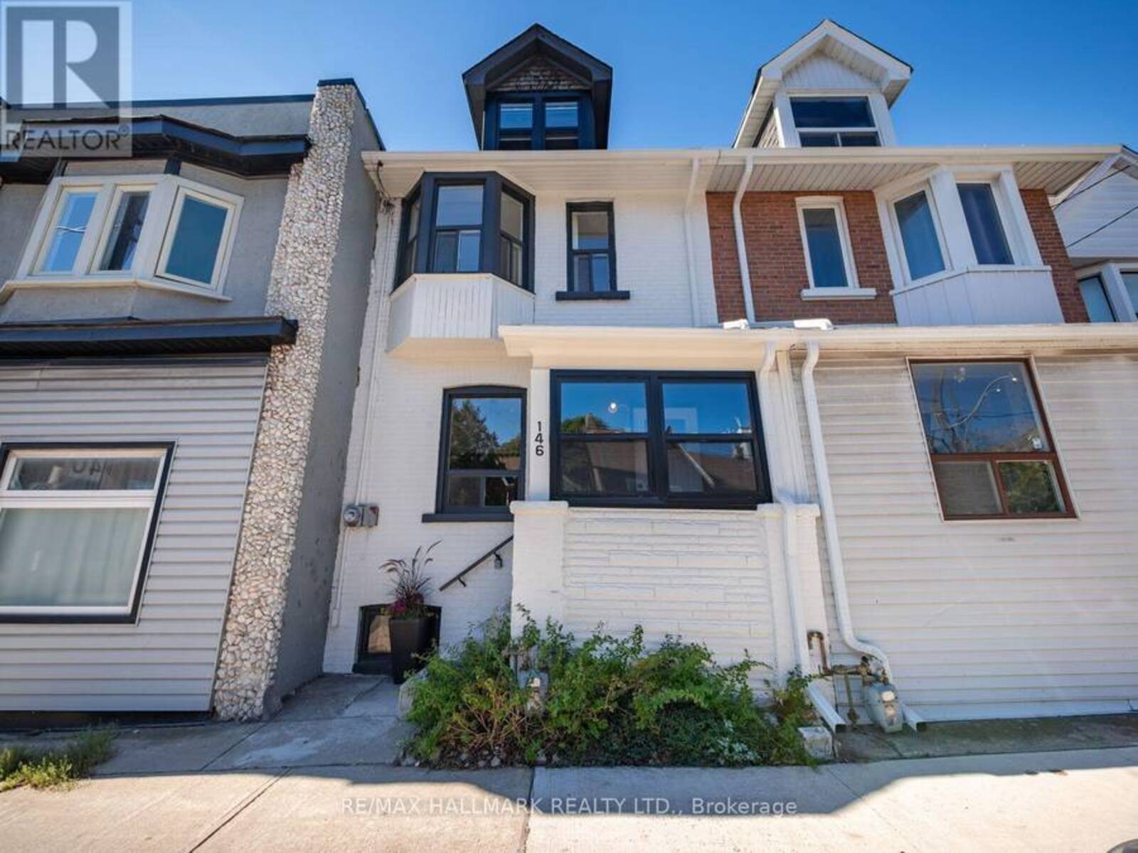 146 JONES AVENUE, Toronto, Ontario M4M 3A3