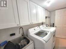256 MCBRIDE CRESCENT | Newmarket Ontario | Slide Image Thirty-one