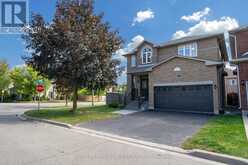 2485 BLUE HOLLY CRESCENT | Oakville Ontario | Slide Image Four