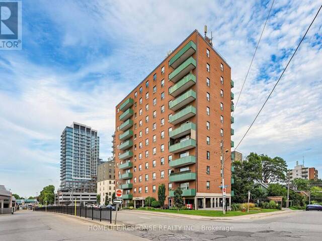 103 - 49 QUEEN STREET E Mississauga Ontario, L5G 4N6 - 3 Bedrooms Condo For Sale