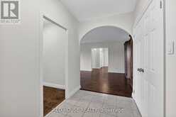 809 - 5250 LAKESHORE ROAD | Burlington Ontario | Slide Image Five