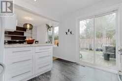 2 COTTONWOOD DRIVE | Toronto Ontario | Slide Image Five