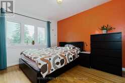 2 COTTONWOOD DRIVE | Toronto Ontario | Slide Image Six