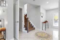 64 MUGFORD ROAD | Aurora Ontario | Slide Image Four