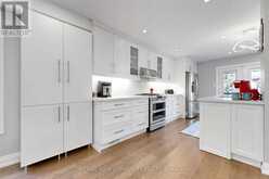 64 MUGFORD ROAD | Aurora Ontario | Slide Image Eleven