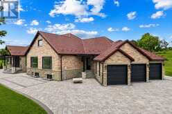 4 LOCH ERNE LANE | Nobleton Ontario | Slide Image Three