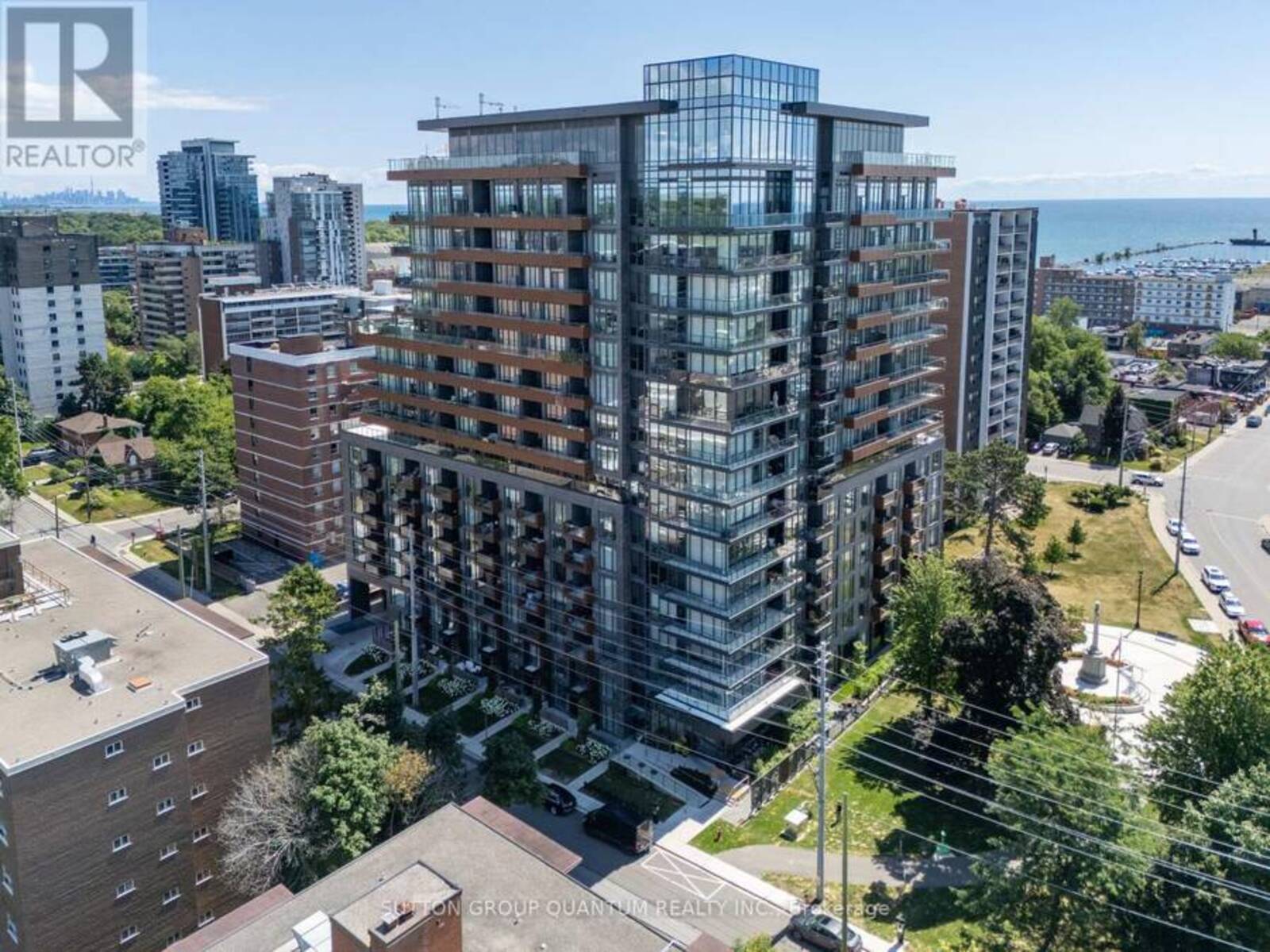 1009 - 21 PARK STREET E, Mississauga, Ontario L5G 0C2