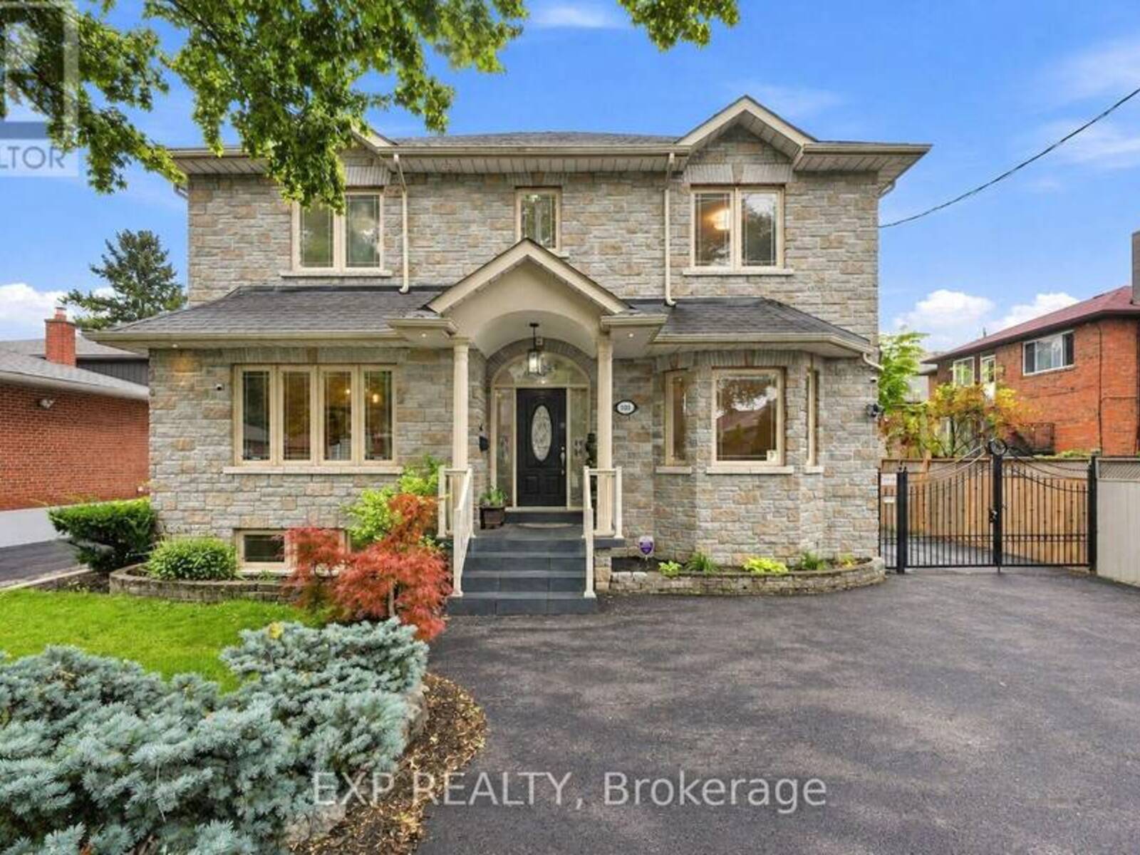 101 CANNON ROAD, Toronto, Ontario M8Y 1S2
