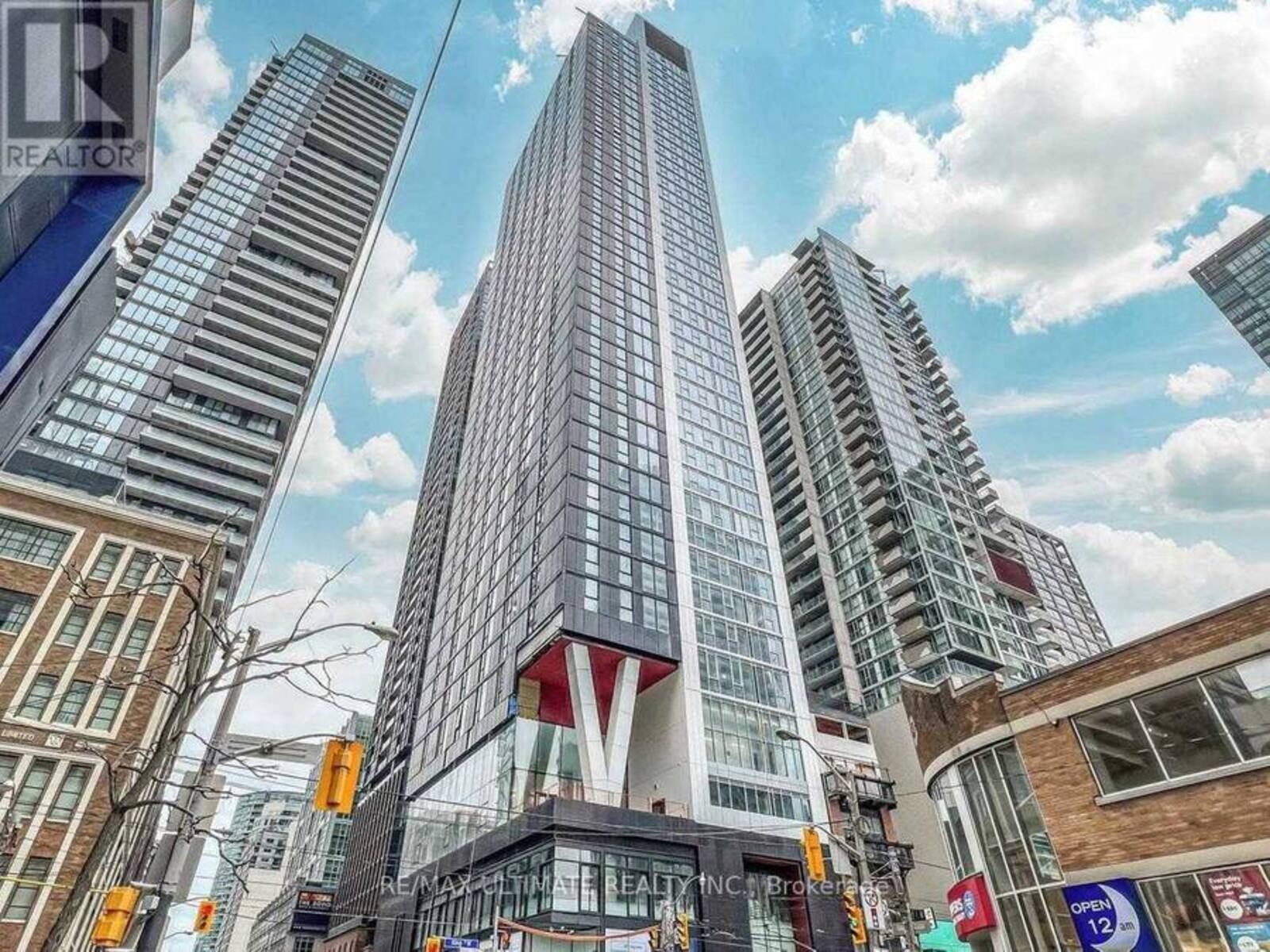 1904 - 357 KING STREET, Toronto, Ontario M5V 1K1