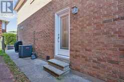 10 SCARBORO AVENUE | Toronto Ontario | Slide Image Forty