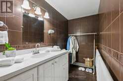 2 RICHBOURNE COURT | Toronto Ontario | Slide Image Thirty