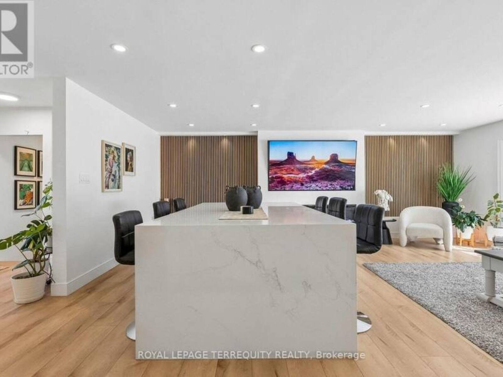 2 RICHBOURNE COURT, Toronto, Ontario M1T 1T6