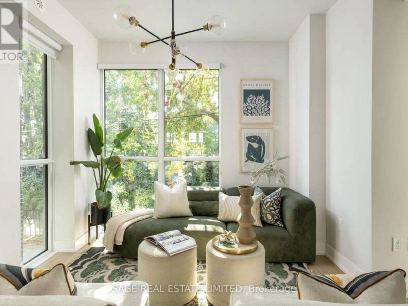 TH01 - 1331 QUEEN STREET E, Toronto, Ontario M4L 0B1