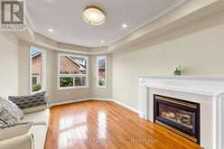 180 TRAIL RIDGE LANE | Markham Ontario | Slide Image Eight