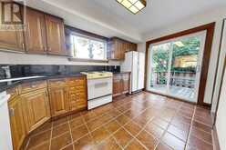 51 ARCADIAN CIRCLE | Toronto Ontario | Slide Image Eight