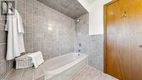 8 ROYAL GARDEN BOULEVARD | Vaughan Ontario | Slide Image Thirty-four